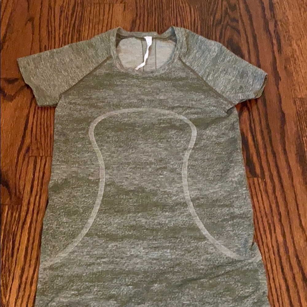 lululemon swiftly tech green shirt